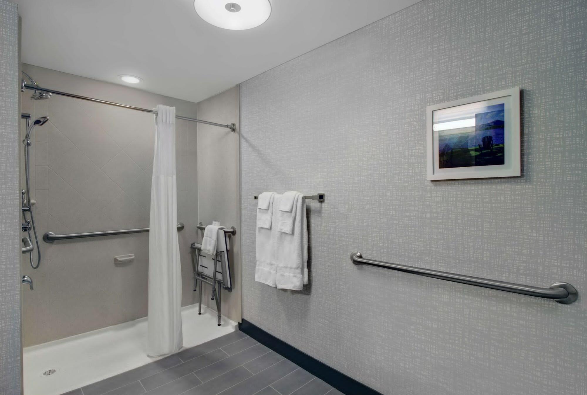 Hotel Hampton & By Hilton Syracuse Dewitt