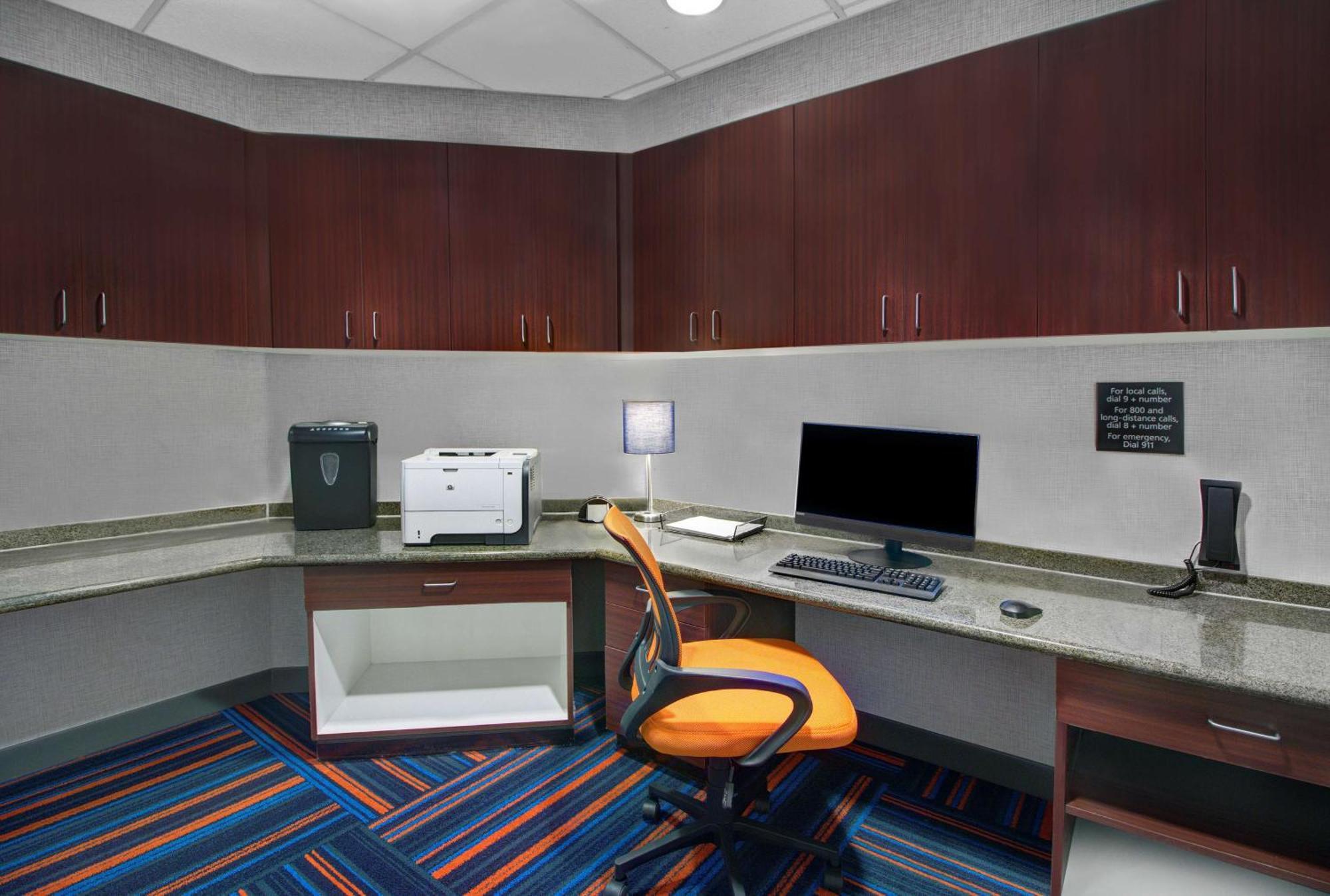 Hotel Hampton & By Hilton Syracuse Dewitt