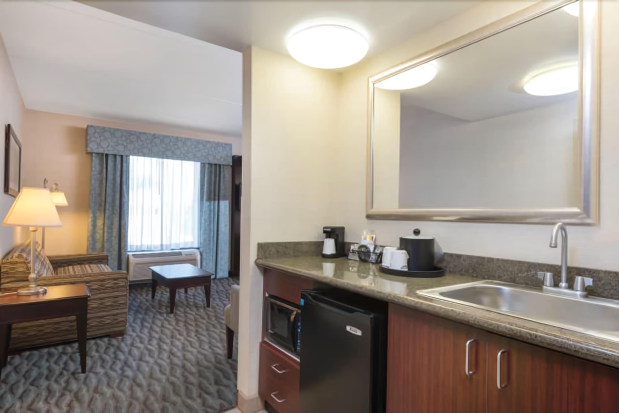 Hotel Hampton & By Hilton Syracuse Dewitt