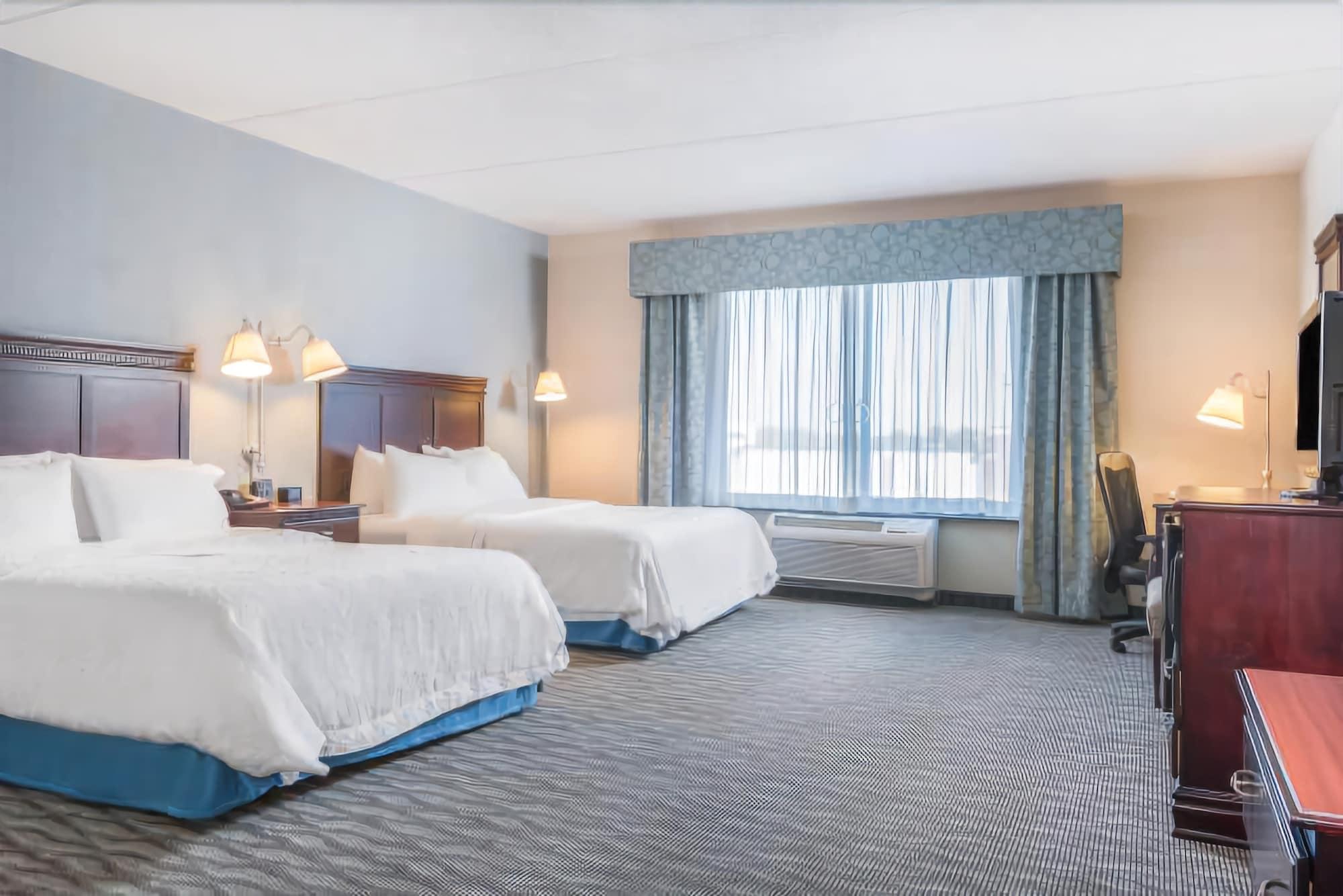 Hampton & By Hilton Syracuse Dewitt