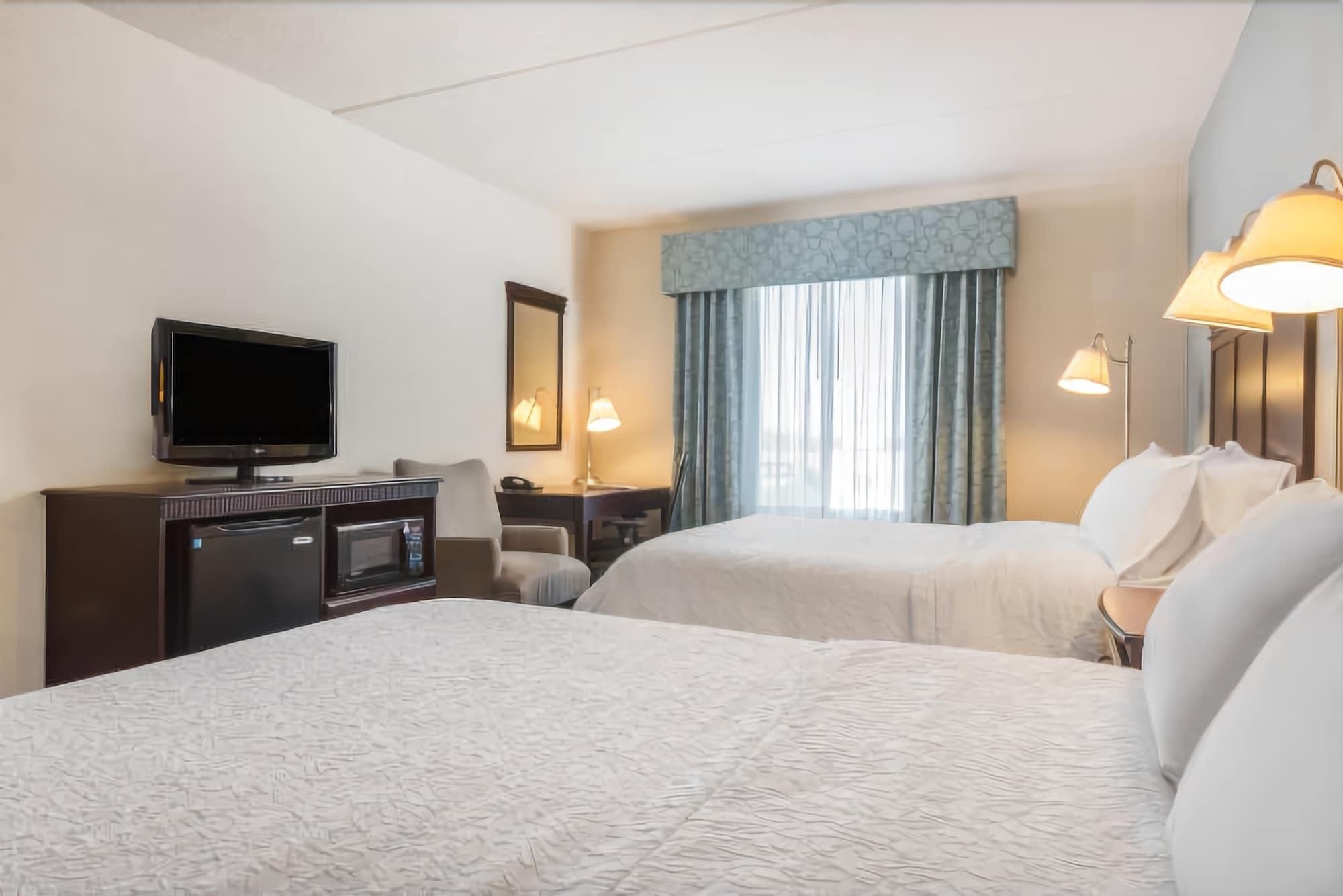 Hampton & By Hilton Syracuse Dewitt Hotel 3*